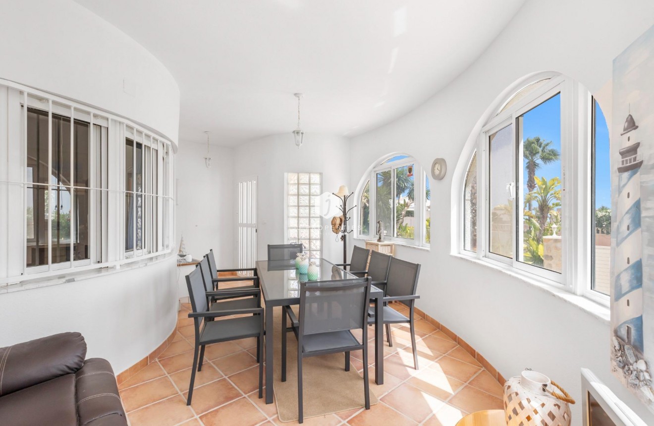 Resale - Villa -
San Fulgencio - Urb. La Marina