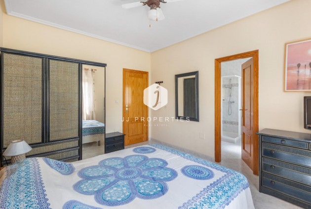 Resale - Villa -
San Fulgencio - Urb. La Marina