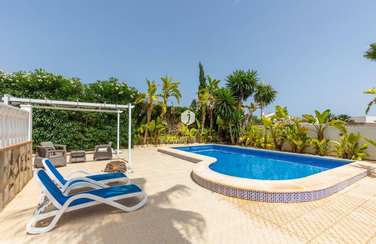 Resale - Villa -
San Fulgencio - Urb. La Marina