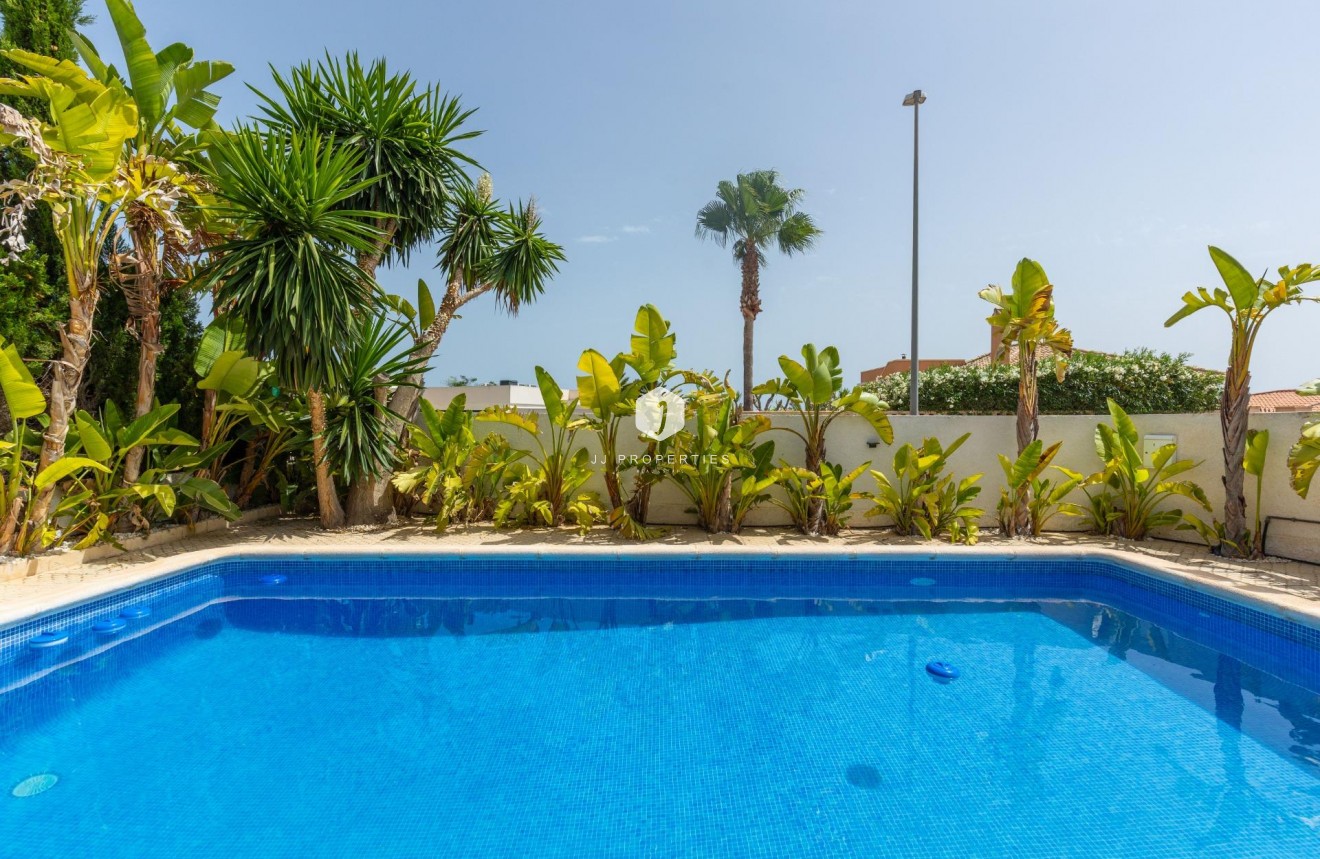 Resale - Villa -
San Fulgencio - Urb. La Marina