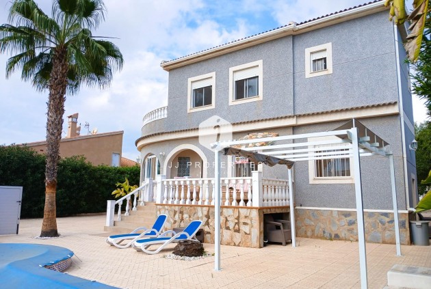 Resale - Villa -
San Fulgencio - Urb. La Marina