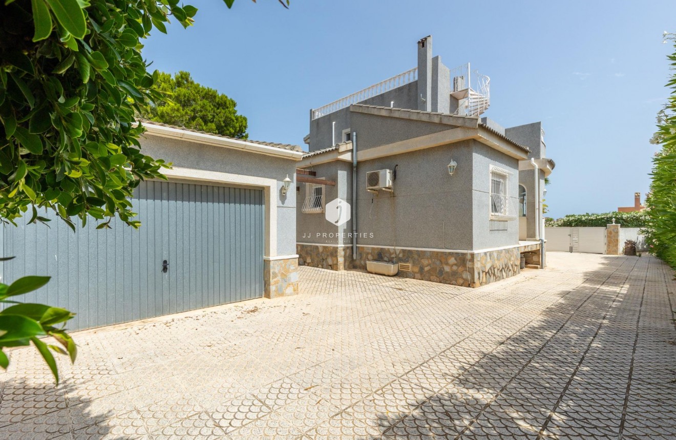 Resale - Villa -
San Fulgencio - Urb. La Marina