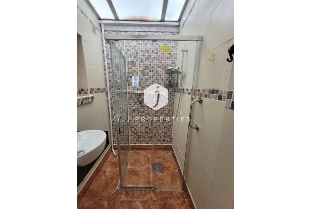 Resale - Chalet -
Torrevieja - La Siesta - El Salado - Torreta