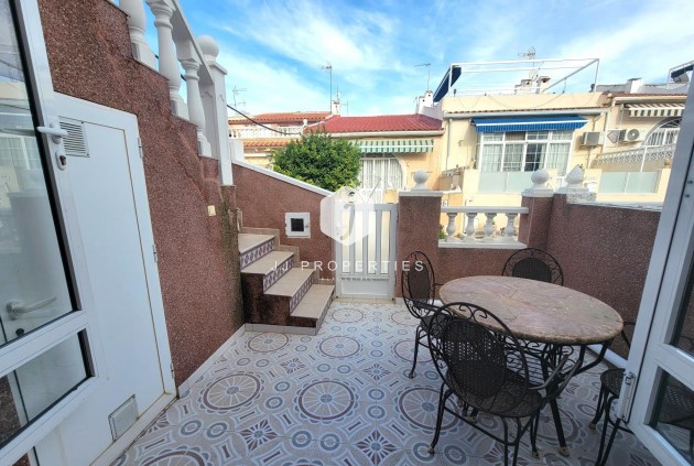 Resale - Chalet -
Torrevieja - La Siesta - El Salado - Torreta