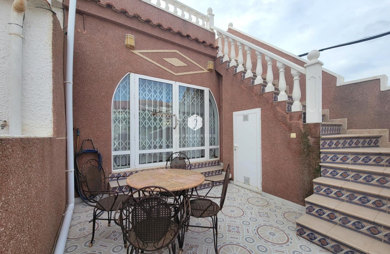 Resale - Chalet -
Torrevieja - La Siesta - El Salado - Torreta