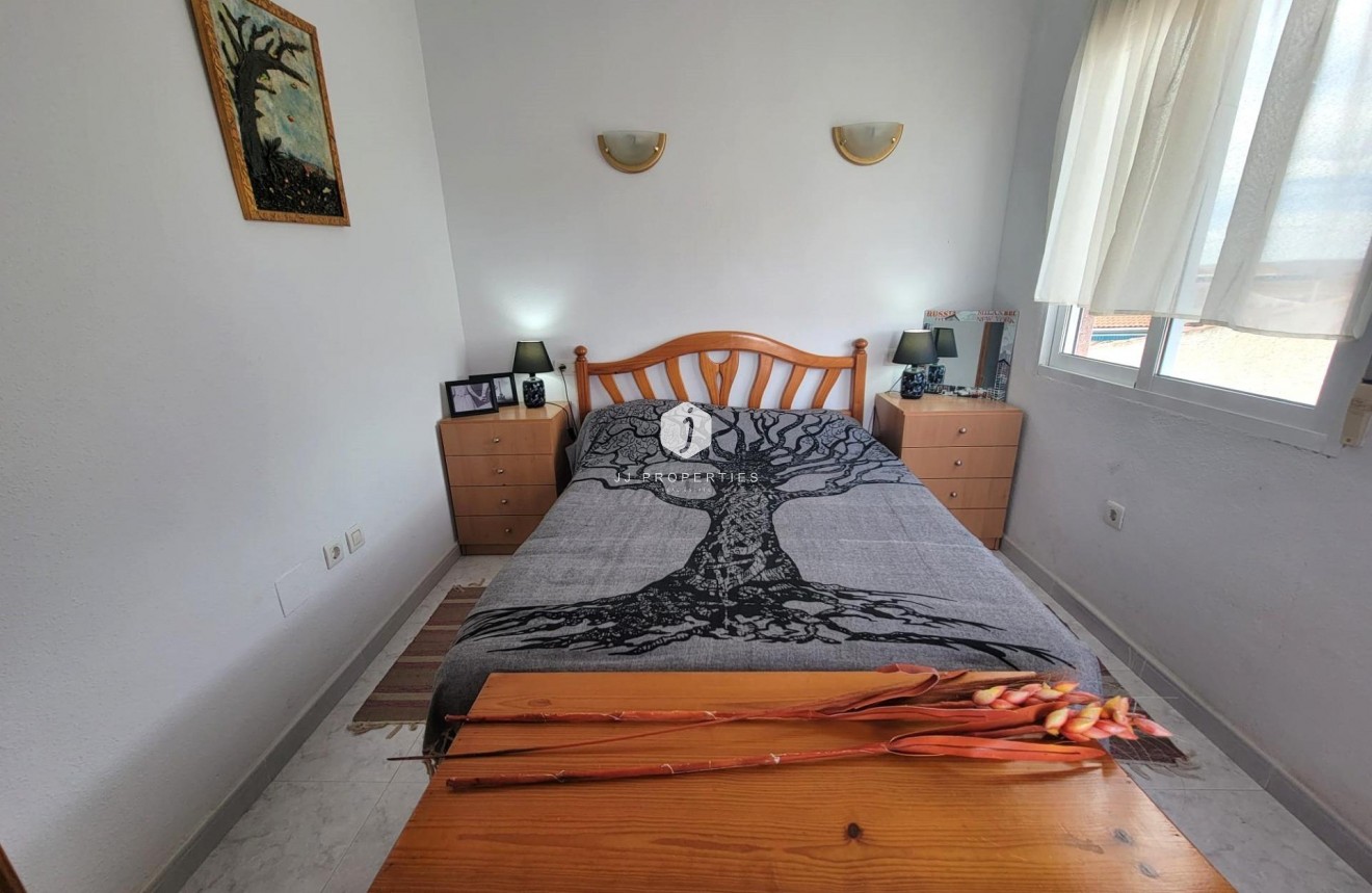 Resale - Chalet -
Torrevieja - La Siesta - El Salado - Torreta