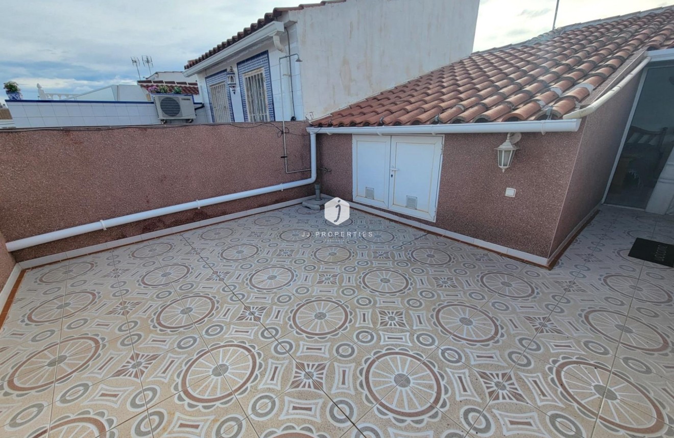 Resale - Chalet -
Torrevieja - La Siesta - El Salado - Torreta