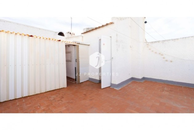 Resale - Chalet -
Torrevieja - Costa Blanca