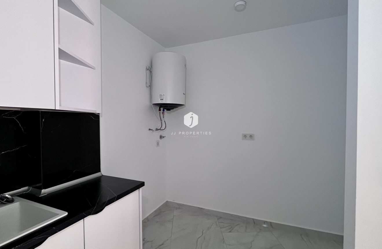 Z drugiej ręki - Bungalow -
Torrevieja