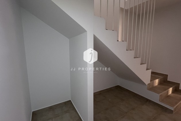 Z drugiej ręki - Bungalow -
Torrevieja