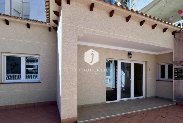 Z drugiej ręki - Bungalow -
Torrevieja