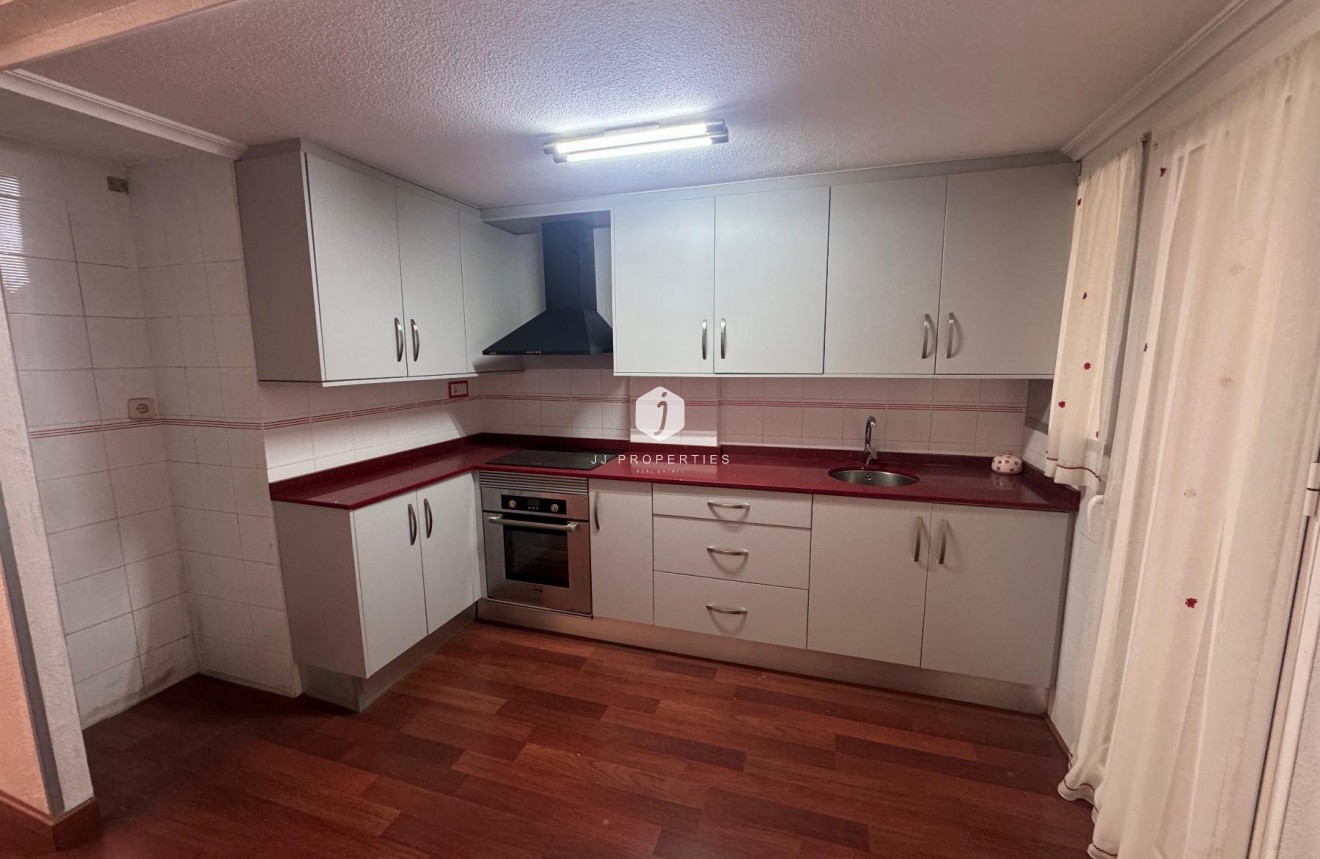 Resale - Apartment / flat -
Torrevieja - Costa Blanca