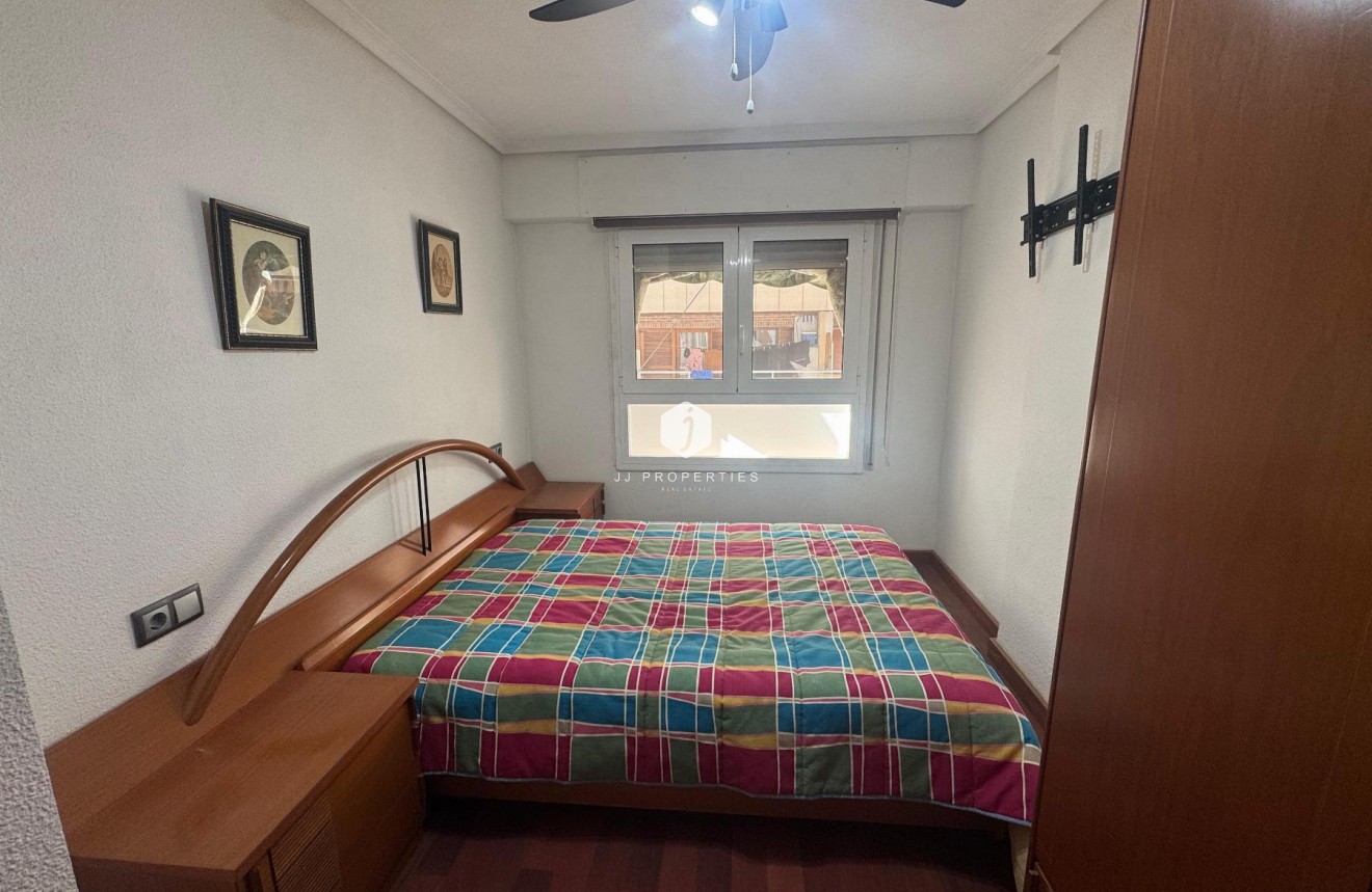 Resale - Apartment / flat -
Torrevieja - Costa Blanca