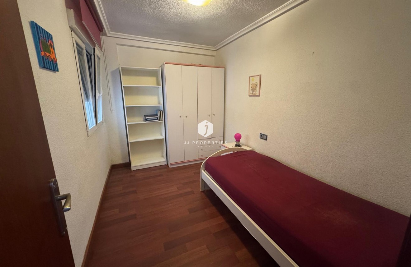 Resale - Apartment / flat -
Torrevieja - Costa Blanca