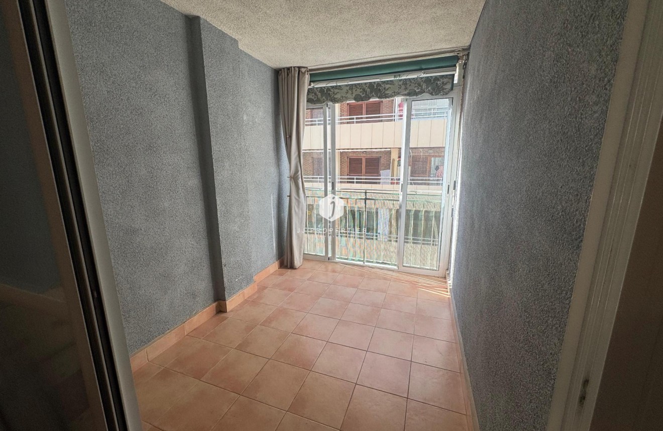 Resale - Apartment / flat -
Torrevieja - Costa Blanca