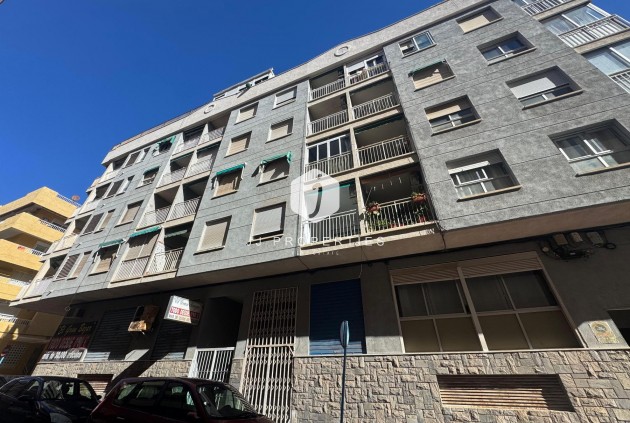 Resale - Apartment / flat -
Torrevieja - Costa Blanca