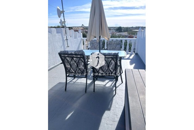 Aus zweiter Hand - Chalet -
Torrevieja - La Siesta - El Salado - Torreta