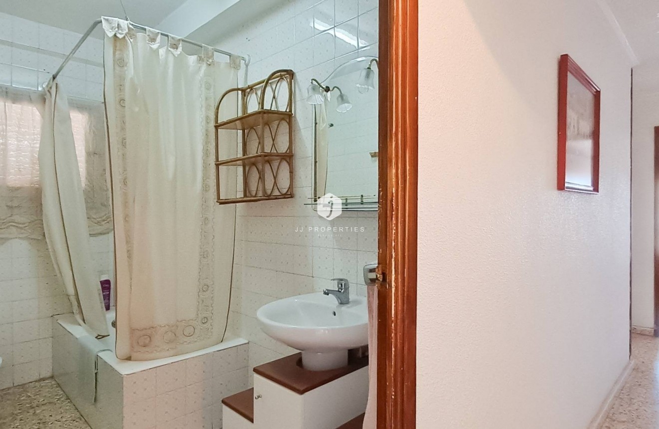 D'occasion - Attique -
Torrevieja - Playa de los Naufragos