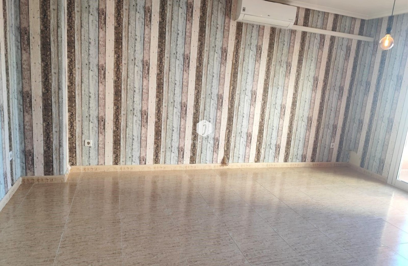 D'occasion - Appartement -
Torrevieja - Centro