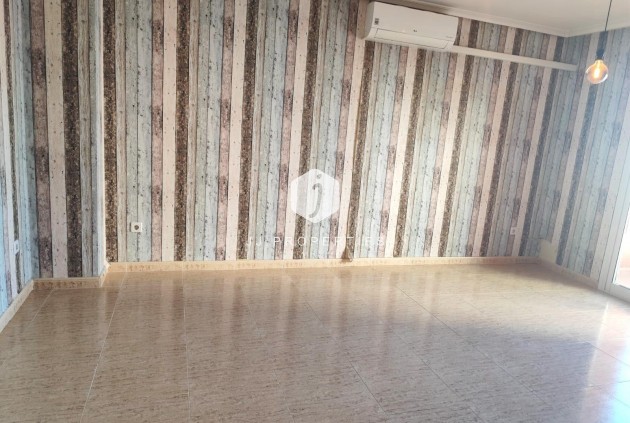 D'occasion - Appartement -
Torrevieja - Centro