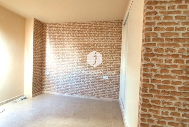 D'occasion - Appartement -
Torrevieja - Centro