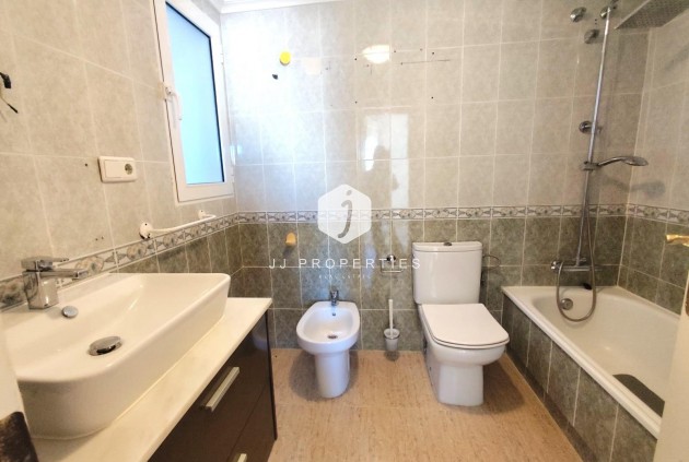 D'occasion - Appartement -
Torrevieja - Centro