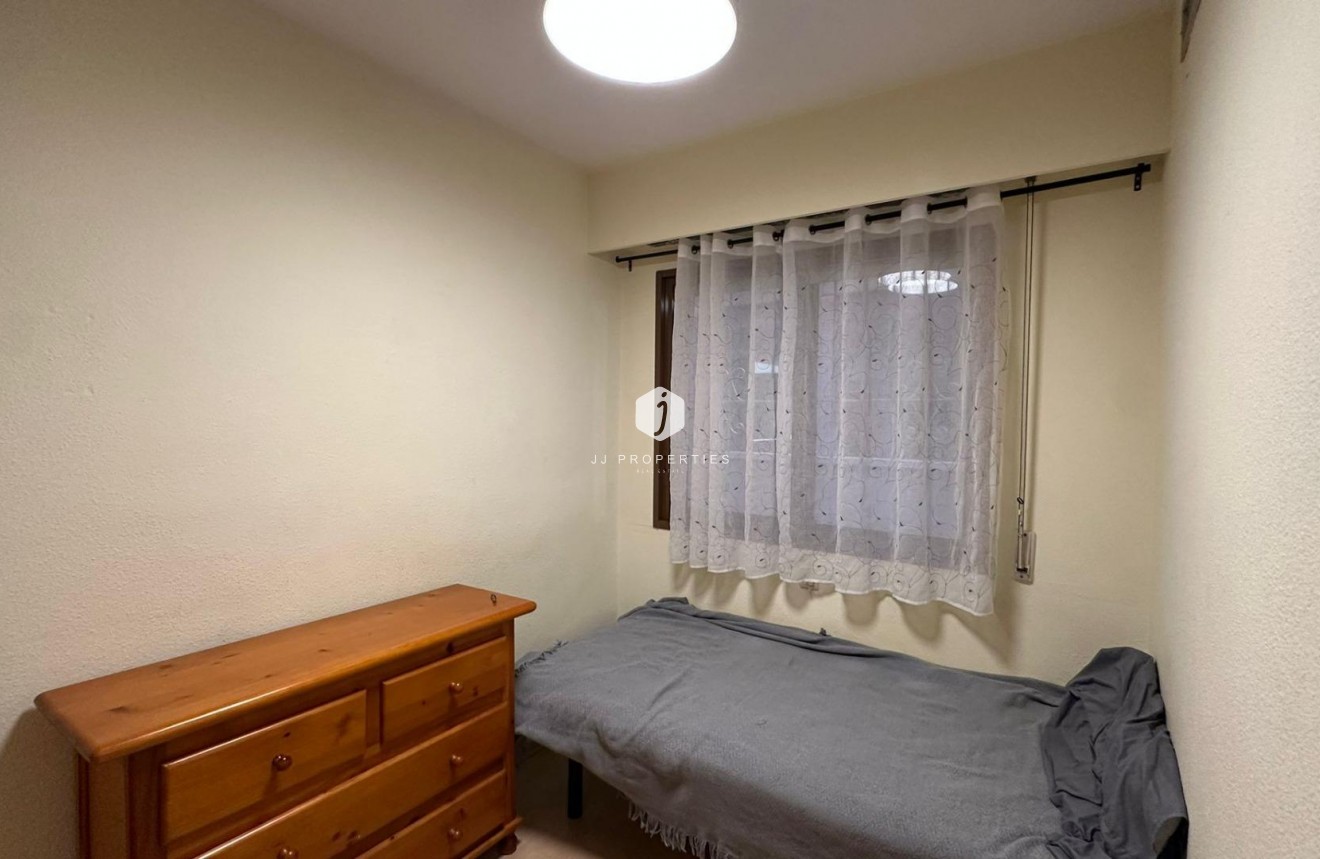 Resale - Apartment / flat -
Torrevieja - Centro