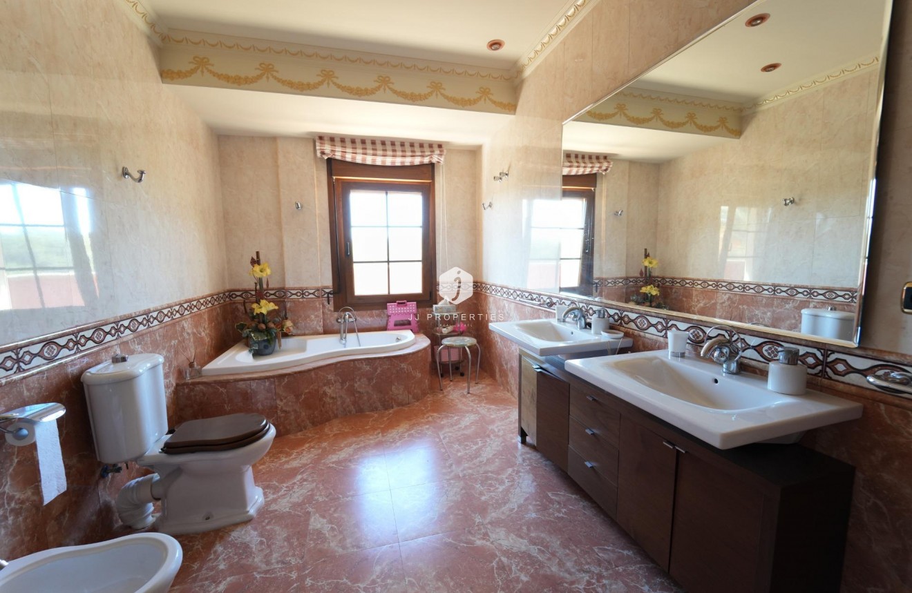 D'occasion - Villa -
Orihuela Costa - Campoamor