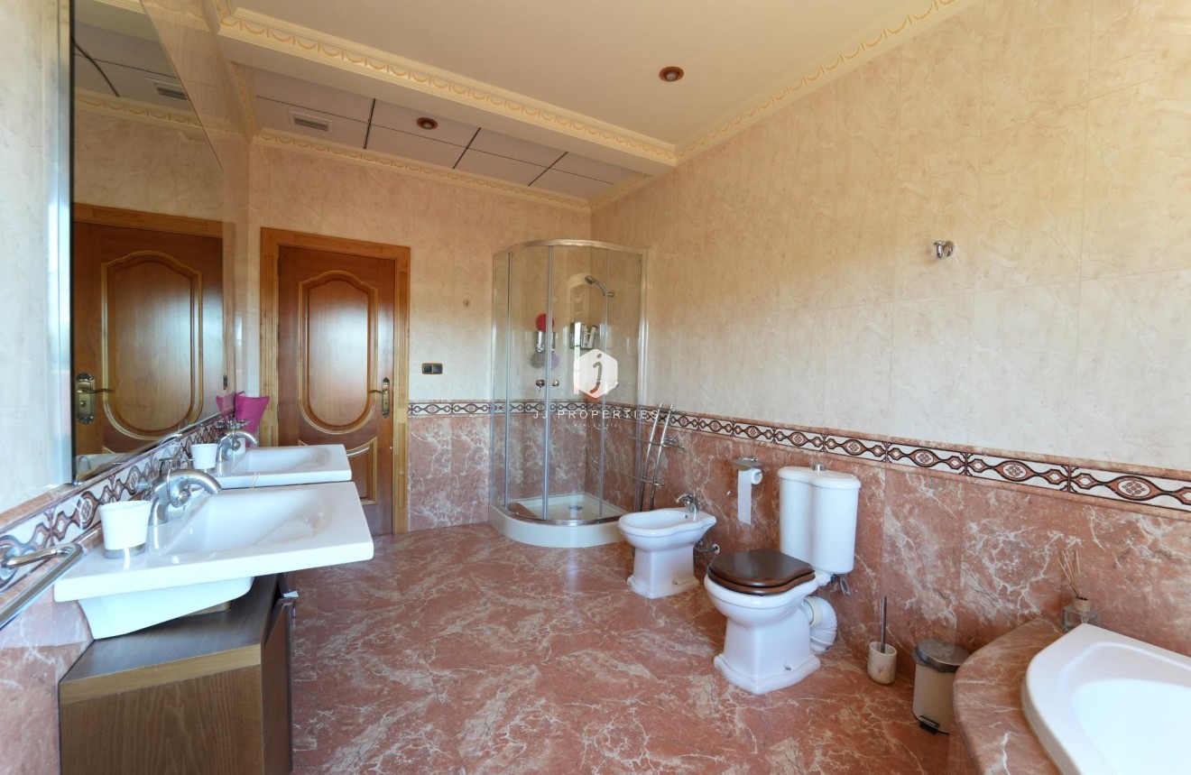 D'occasion - Villa -
Orihuela Costa - Campoamor