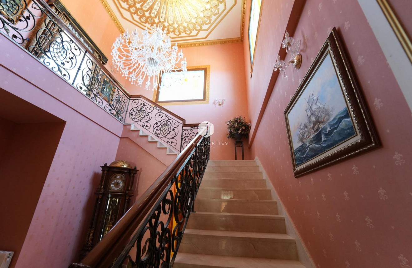 D'occasion - Villa -
Orihuela Costa - Campoamor