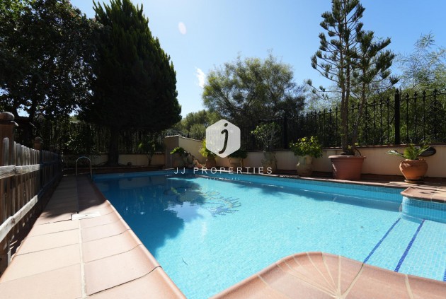 D'occasion - Villa -
Orihuela Costa - Campoamor