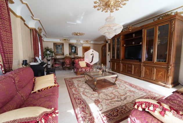 D'occasion - Villa -
Orihuela Costa - Campoamor