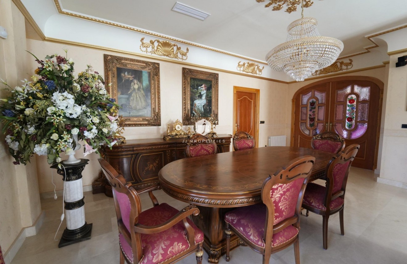 D'occasion - Villa -
Orihuela Costa - Campoamor