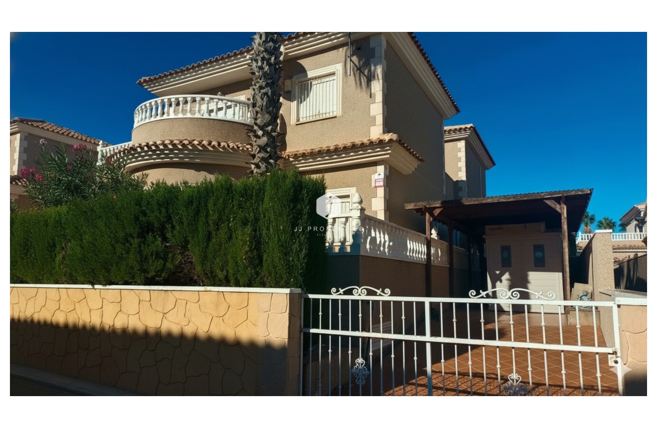 D'occasion - Villa -
Los Altos - Costa Blanca