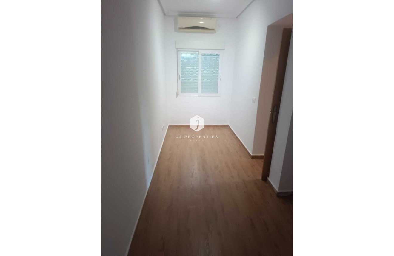 D'occasion - Villa -
Los Altos - Costa Blanca