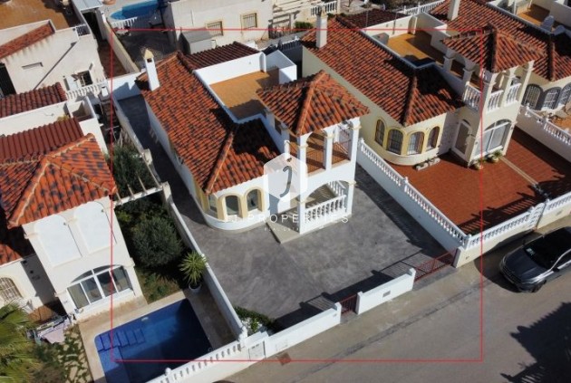 Aus zweiter Hand - Villa -
Algorfa - Inland