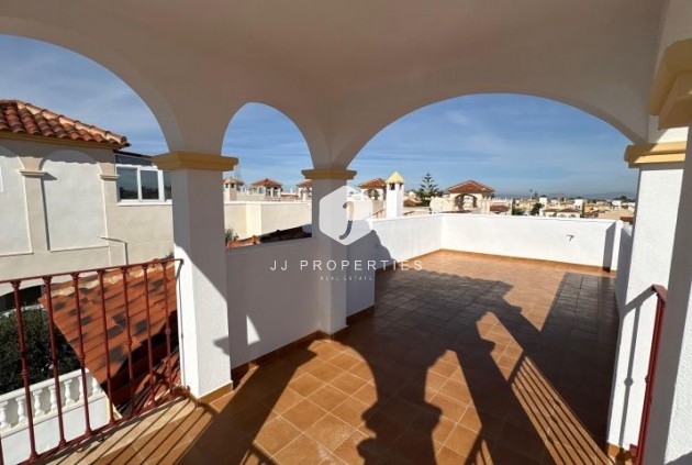 Aus zweiter Hand - Villa -
Algorfa - Inland