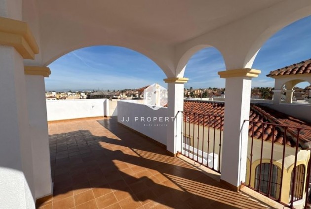 Aus zweiter Hand - Villa -
Algorfa - Inland