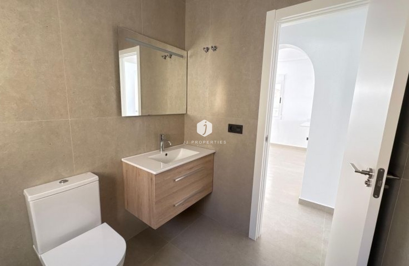 Aus zweiter Hand - Villa -
Algorfa - Inland