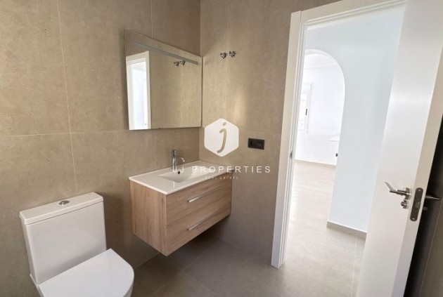 Aus zweiter Hand - Villa -
Algorfa - Inland