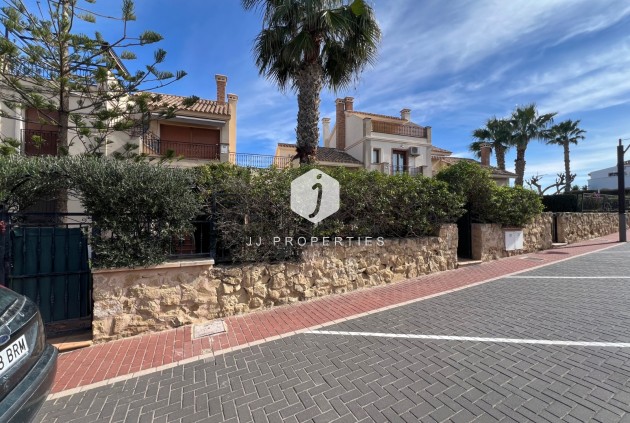 Aus zweiter Hand - Bungalow -
Algorfa - Inland