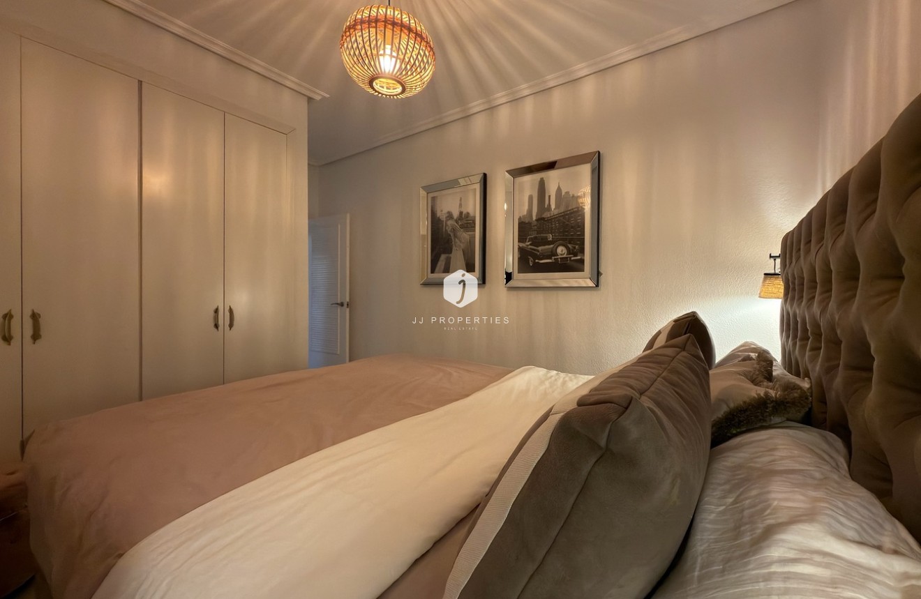 Aus zweiter Hand - Villa -
Orihuela Costa - Los Doses