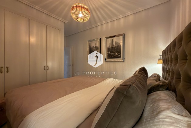 Aus zweiter Hand - Villa -
Orihuela Costa - Los Doses