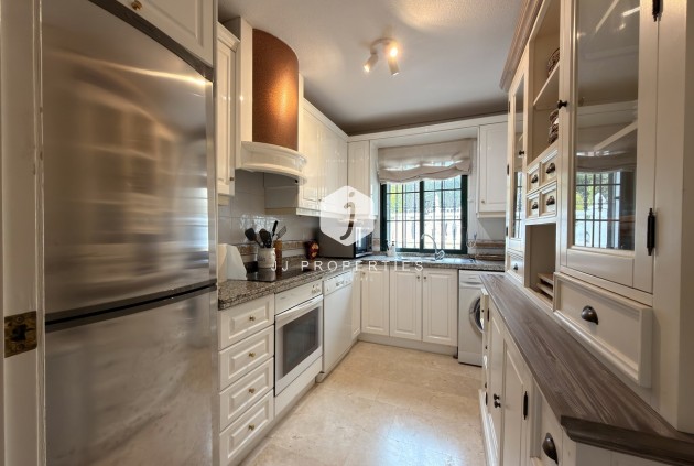 Aus zweiter Hand - Villa -
Orihuela Costa - Los Doses