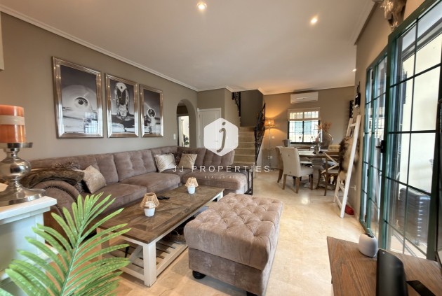 Aus zweiter Hand - Villa -
Orihuela Costa - Los Doses