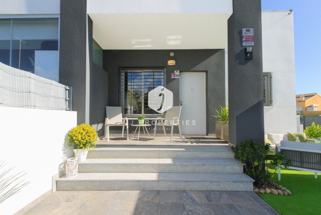 Segunda mano - Chalet -
Torrevieja - Costa Blanca