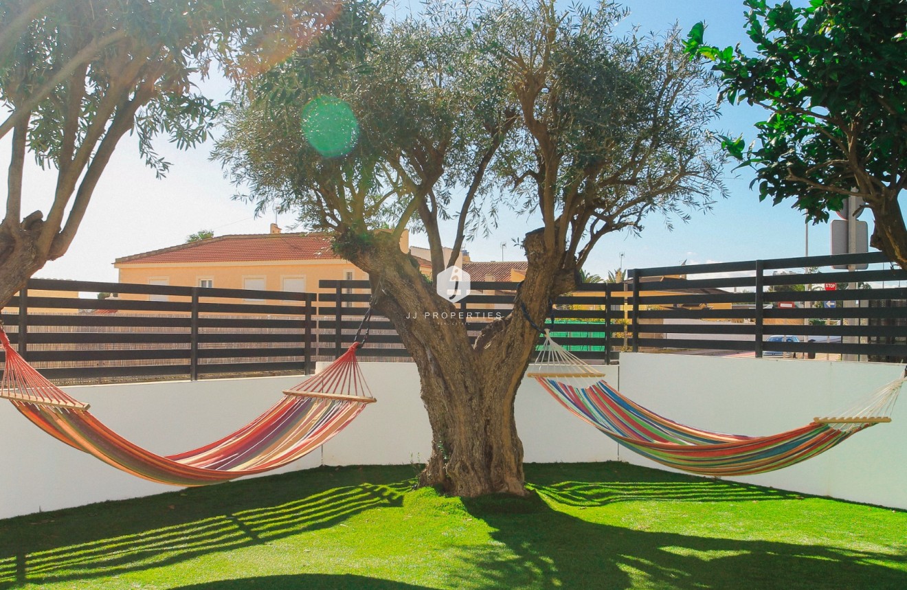 Segunda mano - Chalet -
Torrevieja - Costa Blanca