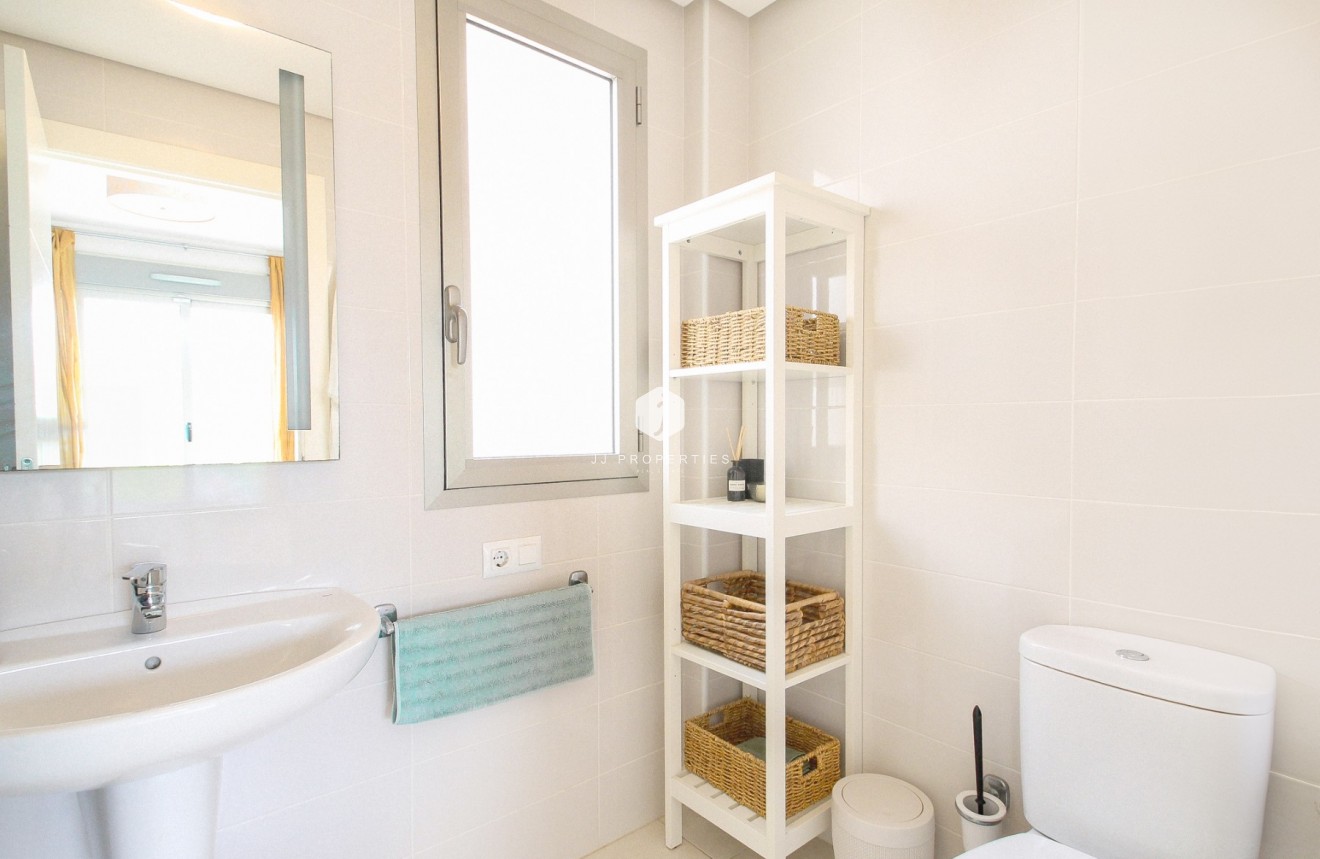 Segunda mano - Chalet -
Torrevieja - Costa Blanca