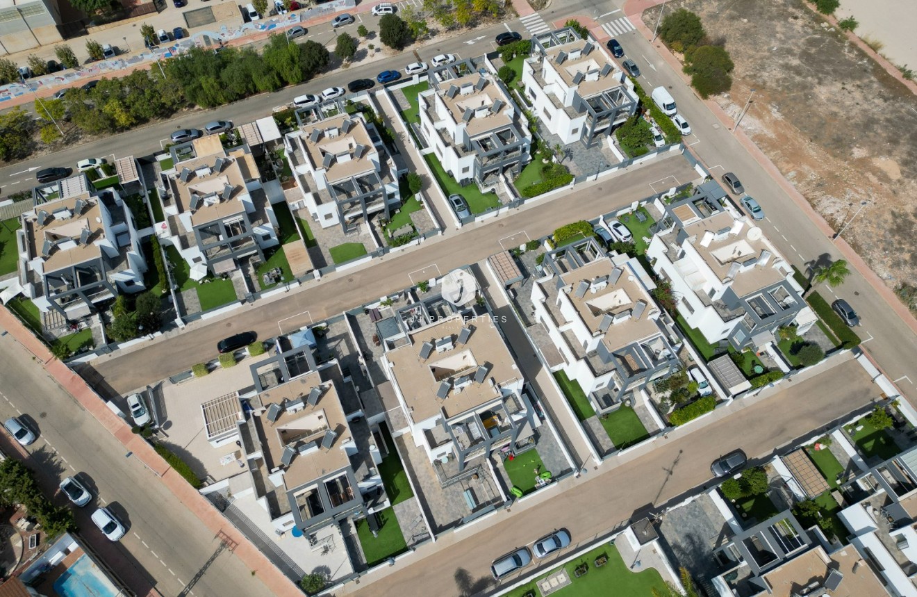 Segunda mano - Chalet -
Torrevieja - Costa Blanca