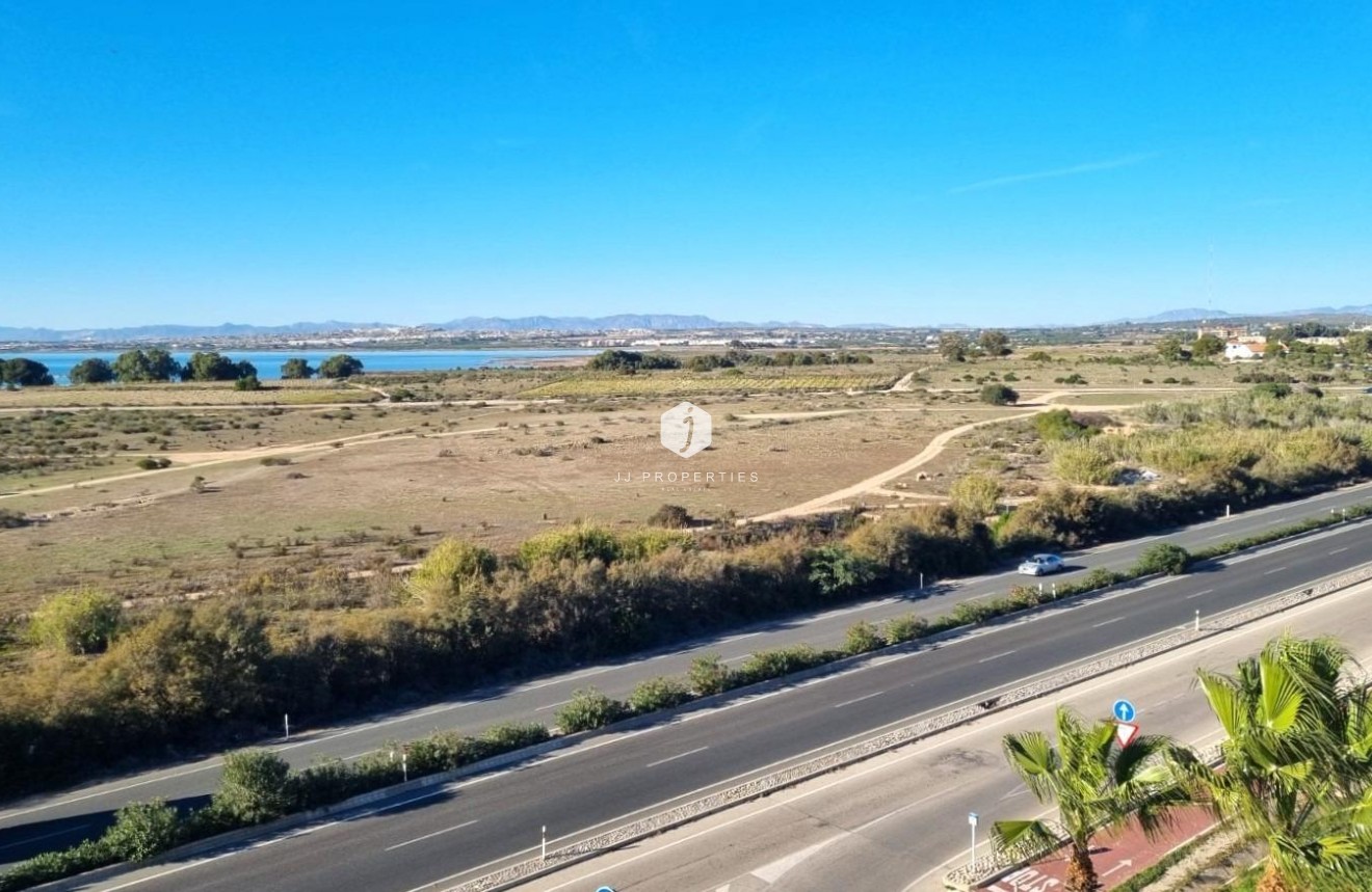 Aus zweiter Hand - Wohnung -
Torrevieja - La Mata